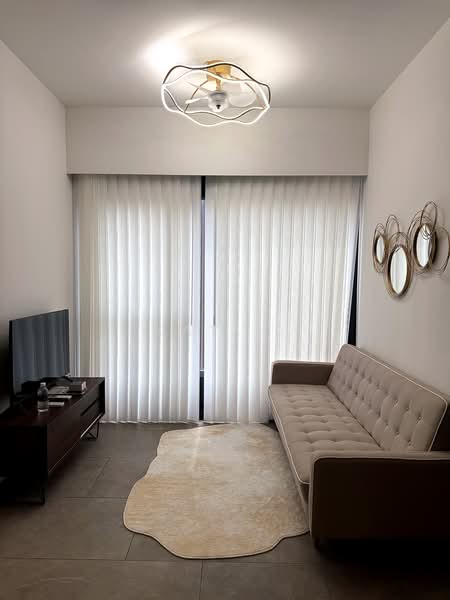 Midtown Modern, 18 Tan Quee Lan Street, 1 Bedroom, 409 sqft, Condominium For Rent, by Kay. ., 25598623 - Living Room - PropertyGuru.com.sg
