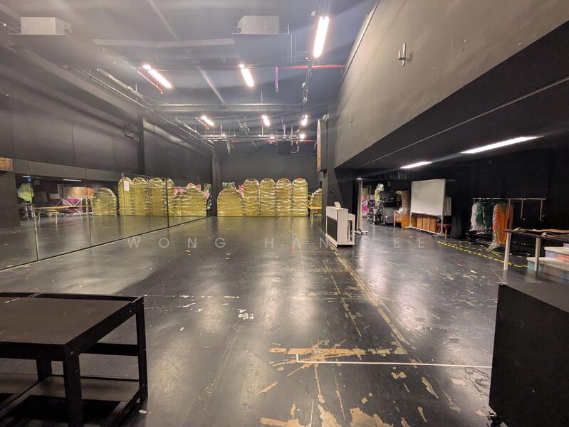 Henderson Industrial Park, 203 Henderson Road, 3,122 sqft, Light Industrial (B1) For Sale, by Wong Han Yee, 25598676 - CommercialGuru.com.sg