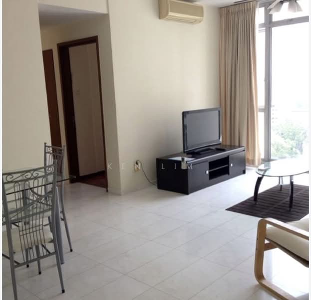 The Lakeshore, 29 Jurong West Street 41, 2 Bedrooms, 947 sqft, Condominium For Rent, by Ken Lim, 25598712 - Living Room - PropertyGuru.com.sg