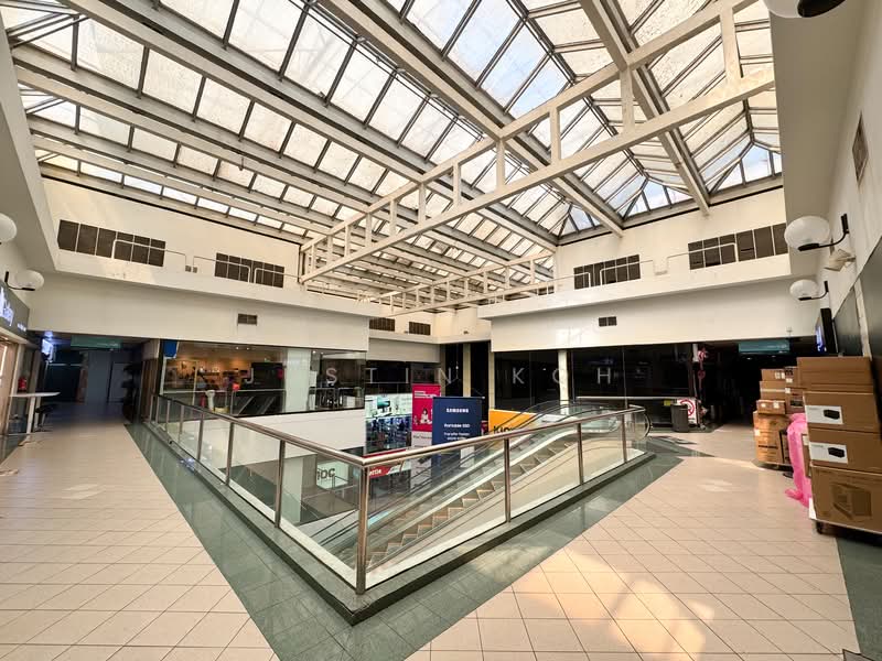 Sim Lim Square, 1 Rochor Canal Road, 1,399 sqft, Other Retail For Sale, by Justin Koh, 25598739 - CommercialGuru.com.sg