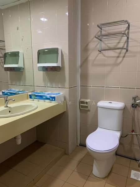 Avon Park, 1 Youngberg Terrace, Room Rental, 100 sqft, Condominium For Rent, by Donny Tan, 25598909 - Bathroom - PropertyGuru.com.sg