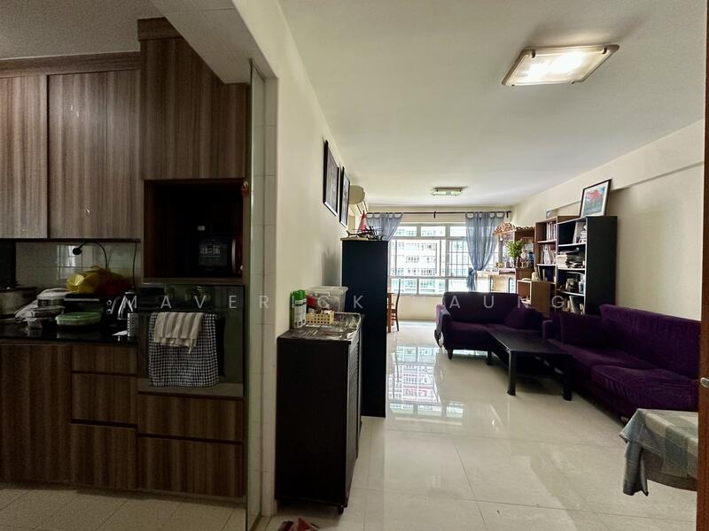 22 Ghim Moh Link HDB Flat For Sale at S$ 910,000 | PropertyGuru Singapore - Living Room