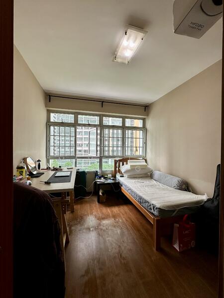 22 Ghim Moh Link HDB Flat For Sale at S$ 910,000 | PropertyGuru Singapore - Bedroom