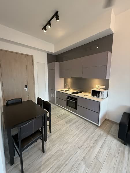 J Gateway, , 2 Bedrooms, 678 sqft, Condominium For Rent, by Dennis Koh, 25599268 - Kitchen - PropertyGuru.com.sg