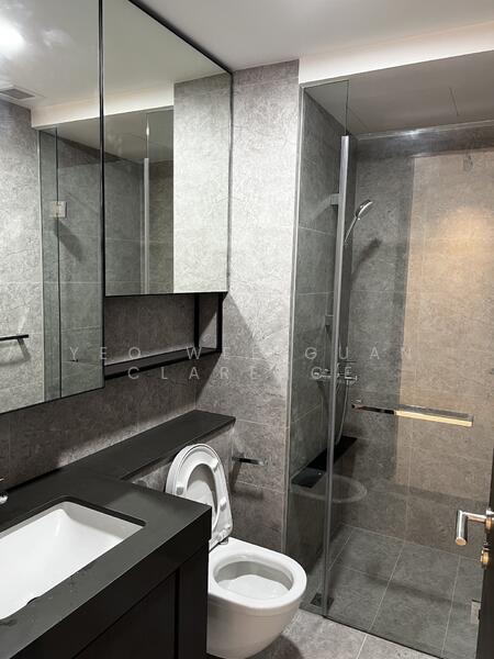 Avenue South Residence Condominium For Sale at S$ 1,600,000 | PropertyGuru Singapore - Bathroom