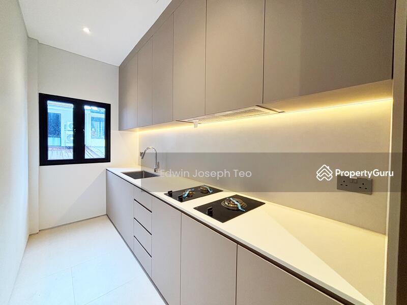 For Sale - WOW! ❤️ D9 Brand New with Pool & Lift! ❤️ 2 Mins walk to Paragon!