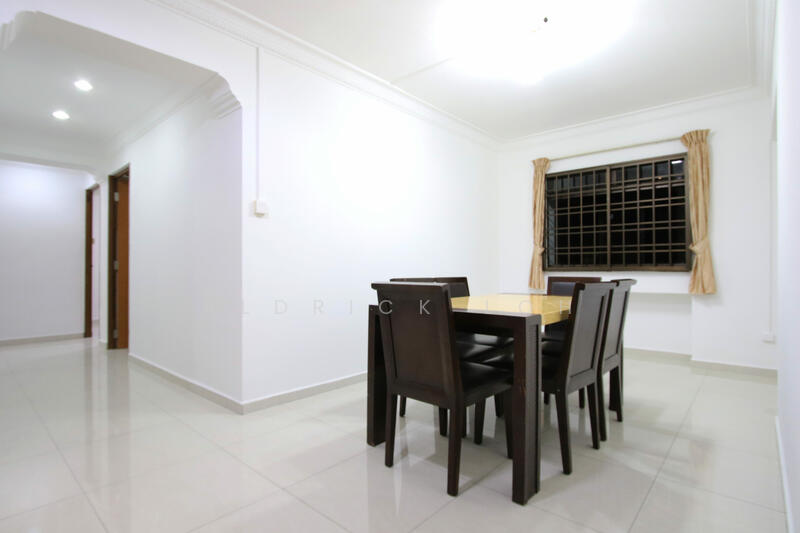 7 Lorong 7 Toa Payoh, 7 Lorong 7 Toa Payoh, 3 Bedrooms, 1,291 sqft, HDB Flat For Rent, by Aldrick Loh, 25599644 - Dining Room (Study Room) - PropertyGuru.com.sg
