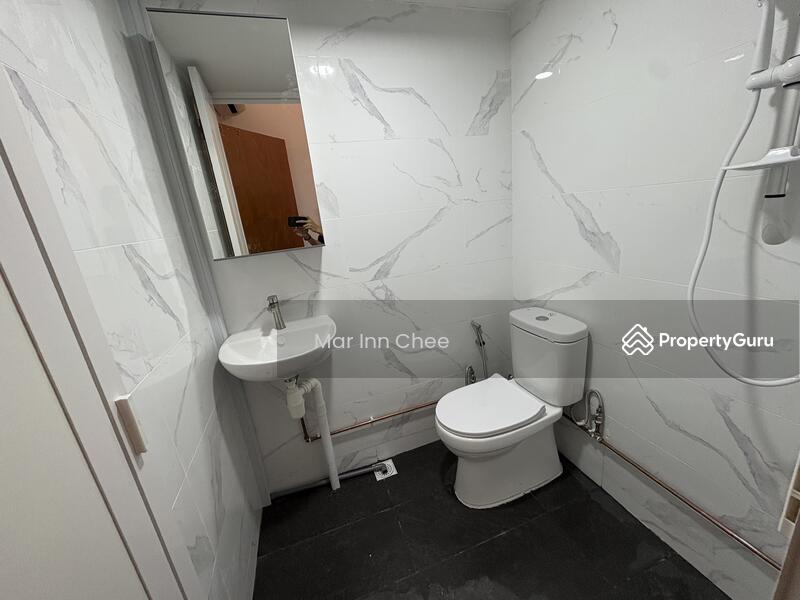 Toilet/Bath Room