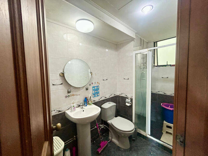 Common Bathroom