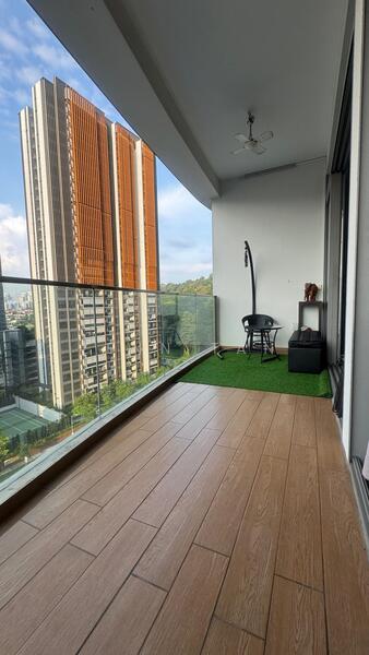 Kingsford Hillview Peak, 103 Hillview Rise, 3 Bedrooms, 1,076 sqft, Condominium For Rent, by Zenn Tan, 25599933 - Balcony - PropertyGuru.com.sg