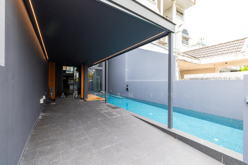 porch pool view