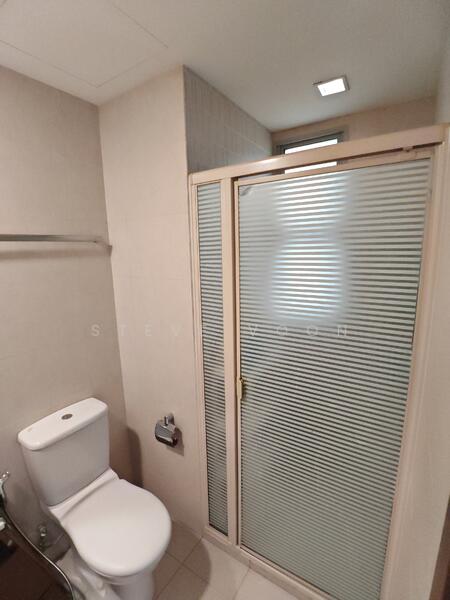 For Rent - The Lakeshore