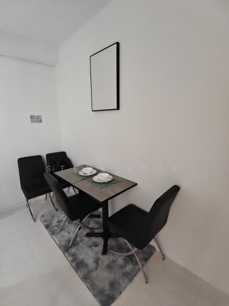 For Rent - The Lakeshore