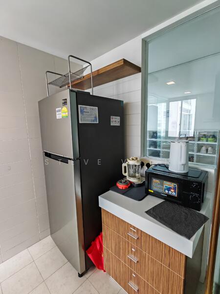 For Rent - The Lakeshore