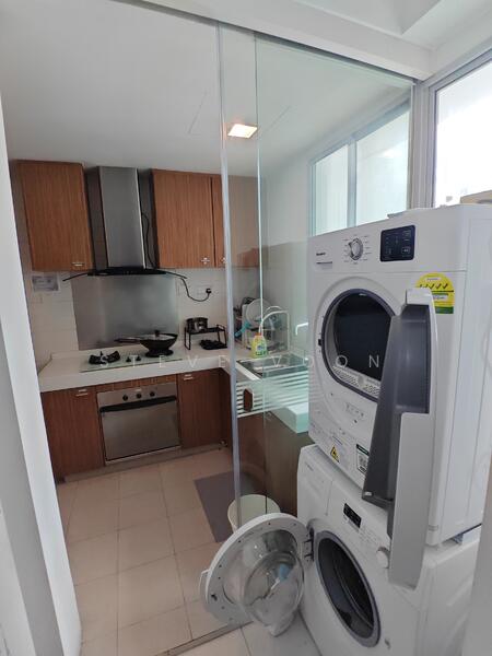 For Rent - The Lakeshore