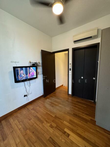 Guillemard Suites, 213 Guillemard Road, 1 Bedroom, 300 sqft, Apartment For Rent, by Terence Lee, 25601267 - Bedroom - PropertyGuru.com.sg