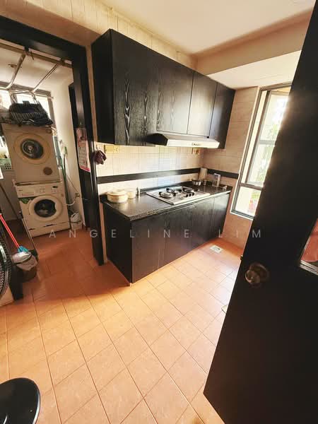 Aquarius By The Park, 1 Bedok Reservoir View, 3 Bedrooms, 1,345 sqft, Condominium For Rent, by Angeline Lim, 25601630 - kitchen - PropertyGuru.com.sg