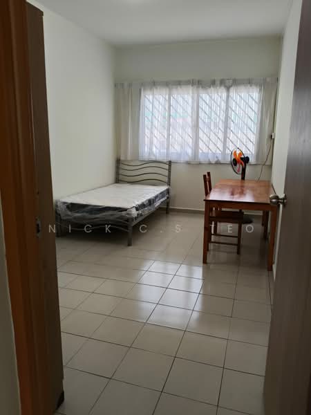 721 Jurong West Avenue 5, 721 Jurong West Avenue 5, Room Rental, 130 sqft, HDB Flat For Rent, by Nick C.S Teo, 25601773 - PropertyGuru.com.sg