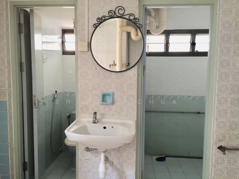 32 Marine Crescent, 32 Marine Crescent, Room Rental, 100 sqft, HDB Flat For Rent, by Shirley Chua, 25601950 - Bathroom - PropertyGuru.com.sg