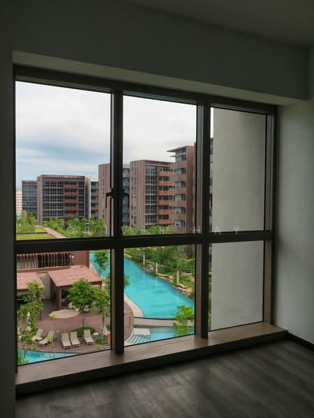 Pasir Ris 8, 20 Pasir Ris Drive 8, 2 Bedrooms, 775 sqft, Condominium For Sale, by Oliver Hay, 25601953 - Master room View - PropertyGuru.com.sg