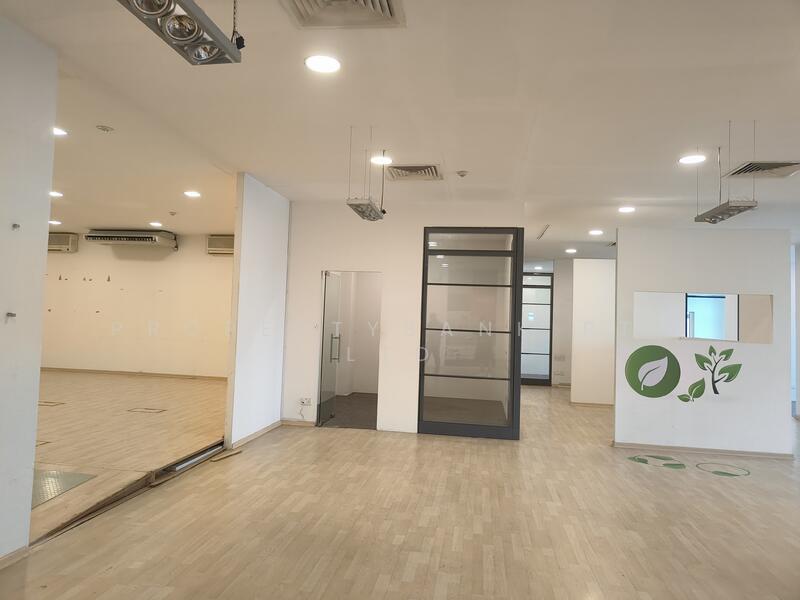 Prime Location Near Paya Lebar MRT |High-Ceiling | Heavy Power, , 5,832 sqft, Light Industrial (B1) For Rent, by SHARON, 25602343 - CommercialGuru.com.sg