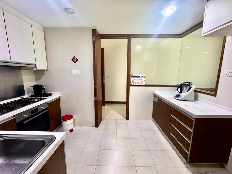 For Sale - The Raintree