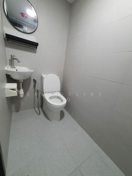 Newly Renovated Geylang Road Shophouse with Flexible Leases, , 310 sqft, Office For Rent, by Evangeline Ho, 25602564 - Private toilet - CommercialGuru.com.sg