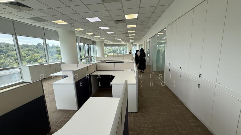 Corporate Building @ Alexandra 5000sqft Fitted Condition Near Amenities, Other Sizes 1400 /2300 / 3400 /11000sqft Call 96858829, 4,900 sqft, Office For Rent, by RONN, 25602643 - CommercialGuru.com.sg