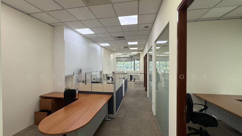 Corporate Building @ Alexandra 5000sqft Fitted Condition Near Amenities, Other Sizes 1400 /2300 / 3400 /11000sqft Call 96858829, 4,900 sqft, Office For Rent, by RONN, 25602643 - CommercialGuru.com.sg