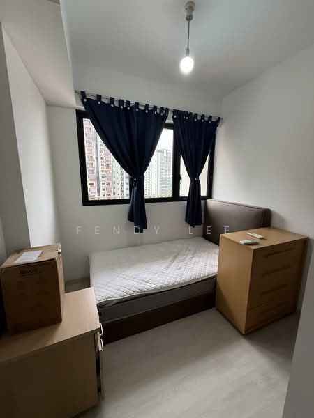 Riverfront Residences, 41 Hougang Avenue 7, 2 Bedrooms, 721 sqft, Condominium For Rent, by Fendy Lee, 25602651 - Bedroom - PropertyGuru.com.sg