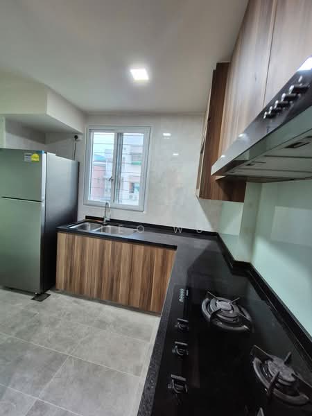 Sunflower View, 30 Lorong 36 Geylang, Room Rental, 150 sqft, Condominium For Rent, by Leo Wu, 25602663 - Kitchen - PropertyGuru.com.sg