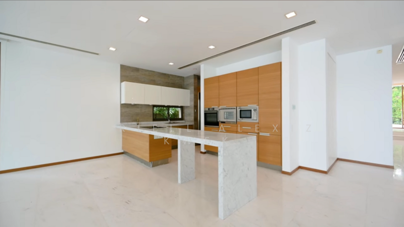 Sentosa Retreat with Private Berth & Pool, Paradise Island, Harbourfront / Telok Blangah, 8 Bedrooms, 11,371 sqft, Detached House For Rent, by Meriell Alexiz Kwek, 25602688 - PropertyGuru.com.sg