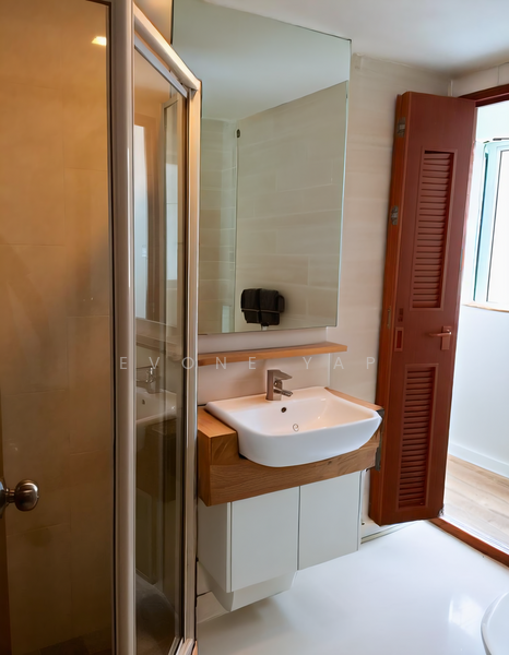 Cote D'Azur, 66 Marine Parade Road, 2 Bedrooms, 1,152 sqft, Condominium For Rent, by Evone Yap, 25602724 - Bathroom - PropertyGuru.com.sg