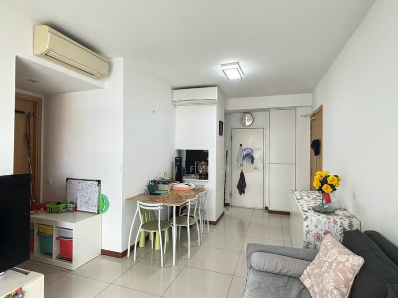 A Treasure Trove, 70 Punggol Walk, 2 Bedrooms, 775 sqft, Condominium For Rent, by Jennifer Ng, 25602809 - Living Room - PropertyGuru.com.sg