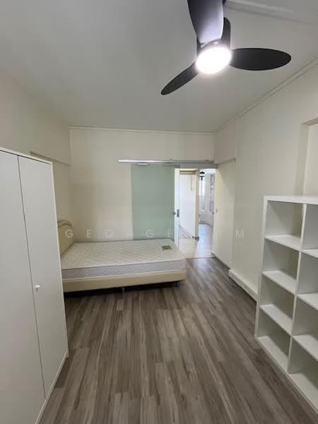 2 Lorong Lew Lian, 2 Lorong Lew Lian, 2 Bedrooms, 785 sqft, HDB Flat For Rent, by George Lim, 25602906 - Bedroom - PropertyGuru.com.sg