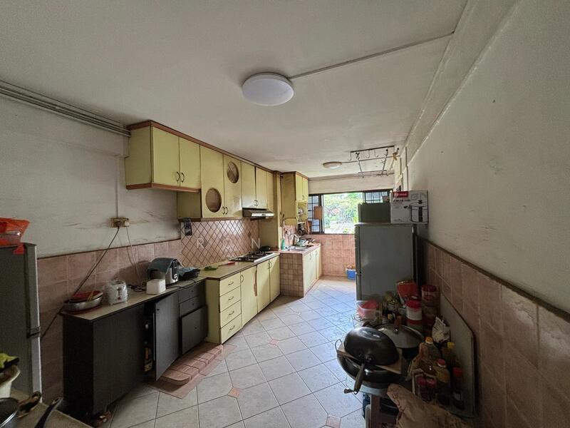 180 Ang Mo Kio Avenue 5, 180 Ang Mo Kio Avenue 5, Ang Mo Kio / Bishan / Thomson, 2 Bedrooms, 883 sqft, HDB Flat For Sale, by Ron See, 25603202 - PropertyGuru.com.sg