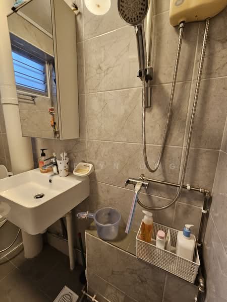 1 Toh Yi Drive, 1 Toh Yi Drive, 4 Bedrooms, 1,313 sqft, HDB Flat For Sale, by Evelyn Ong, 25603222 - PropertyGuru.com.sg
