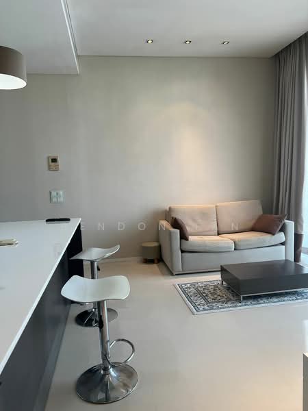 Scotts Square, 6 Scotts Road, 1 Bedroom, 635 sqft, Apartment For Rent, by Bendon Tan, 25603781 - Living Room - PropertyGuru.com.sg