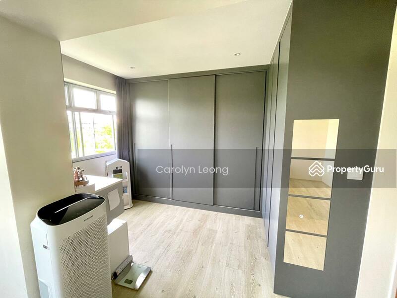 Bedroom/ Walk-in wardrobe