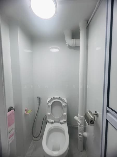 98 Lorong 1 Toa Payoh, 98 Lorong 1 Toa Payoh, Room Rental, 130 sqft, HDB Flat For Rent, by Jenny Tran, 25604171 - PropertyGuru.com.sg