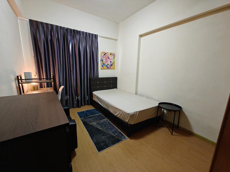 Central Grove, , Room Rental, 170 sqft, Condominium For Rent, by Philip Tan, 25604580 - Bedroom - PropertyGuru.com.sg