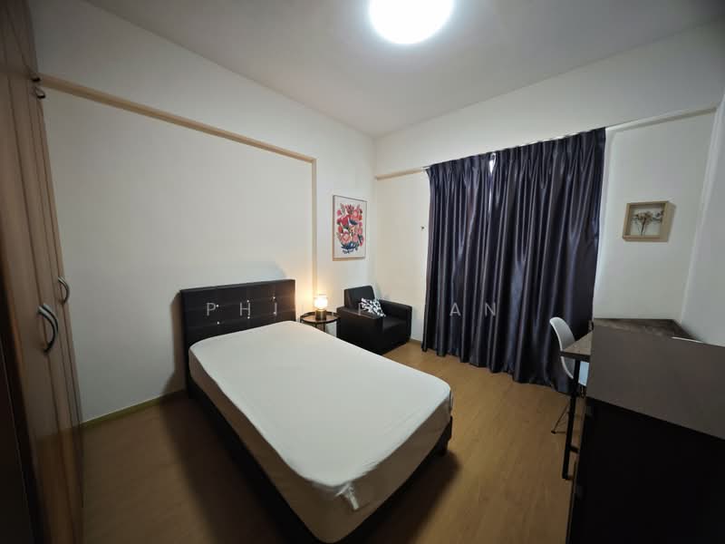 Central Grove, , Room Rental, 170 sqft, Condominium For Rent, by Philip Tan, 25604580 - Bedroom - PropertyGuru.com.sg