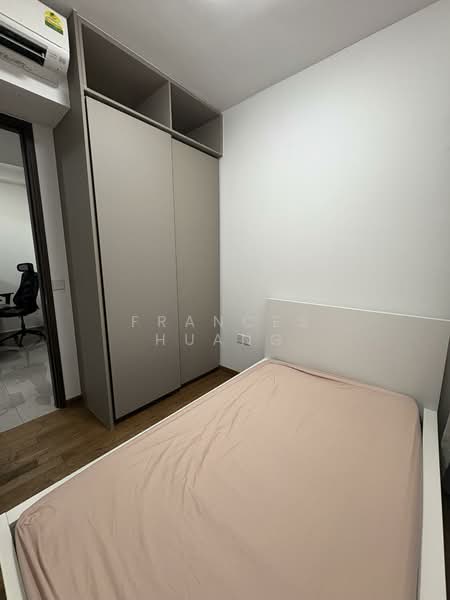 Parc Clematis, 8D Jalan Lempeng, 2 Bedrooms, 689 sqft, Condominium For Rent, by Frances Huang, 25604860 - Common room wardrobe - PropertyGuru.com.sg