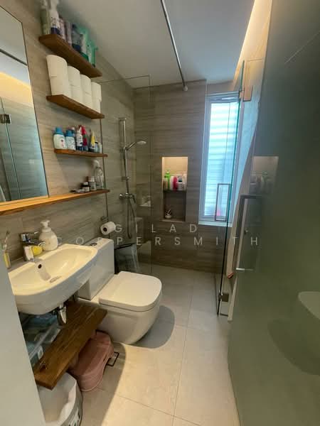 Aspen Loft, 170 Joo Chiat Terrace, 2 Bedrooms, 1,012 sqft, Condominium For Sale, by Gilad Coppersmith, 25605017 - Bathroom - PropertyGuru.com.sg