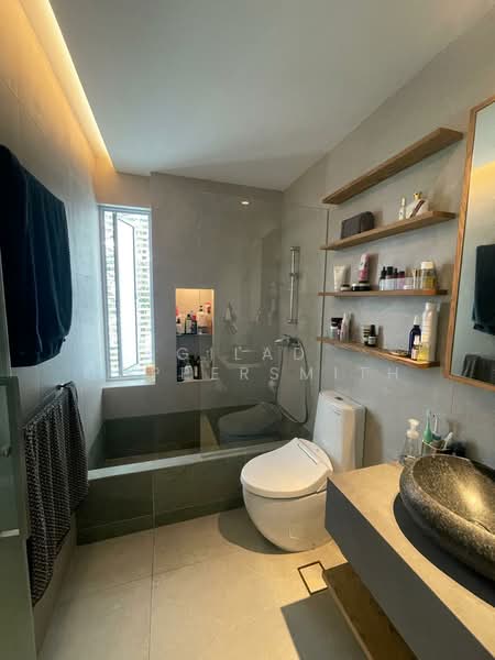 Aspen Loft, 170 Joo Chiat Terrace, 2 Bedrooms, 1,012 sqft, Condominium For Sale, by Gilad Coppersmith, 25605017 - Bathroom - PropertyGuru.com.sg