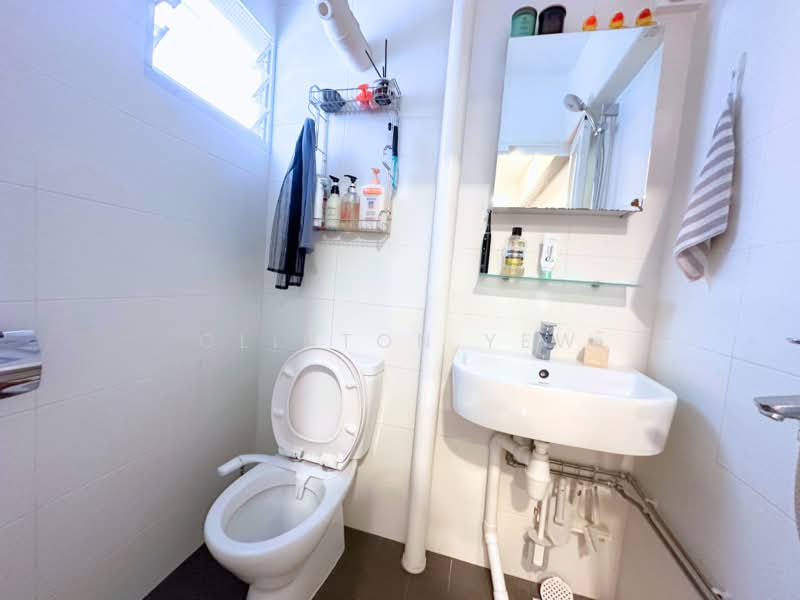 219 Ang Mo Kio Avenue 1, 219 Ang Mo Kio Avenue 1, 2 Bedrooms, 883 sqft, HDB Flat For Rent, by Clinton Yew, 25605256 - PropertyGuru.com.sg