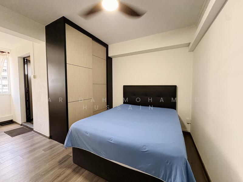 451 Pasir Ris Drive 6 HDB Flat For Sale at S$ 670,000 | PropertyGuru Singapore - Master Bedroom