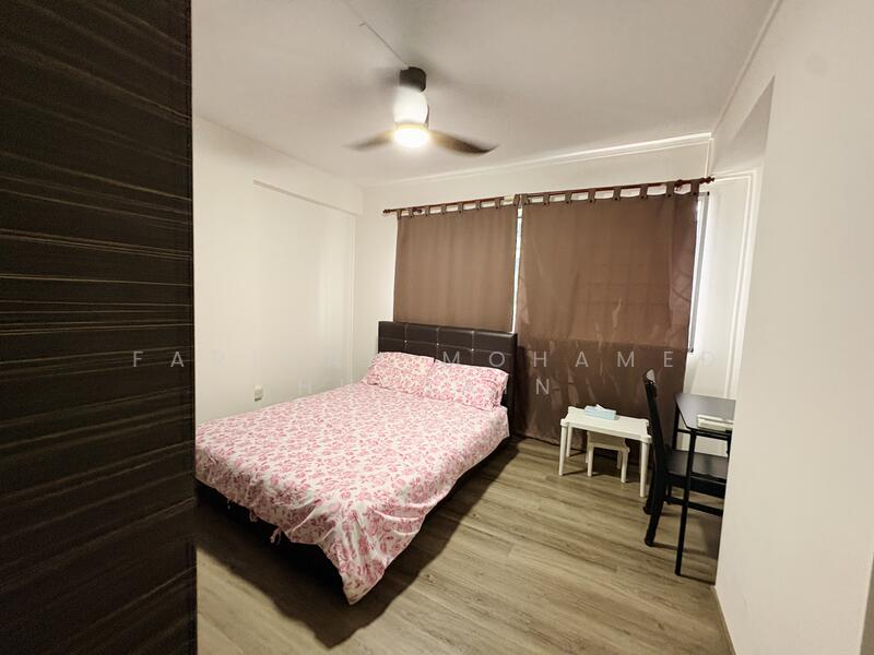 451 Pasir Ris Drive 6 HDB Flat For Sale at S$ 670,000 | PropertyGuru Singapore - Common Room 2