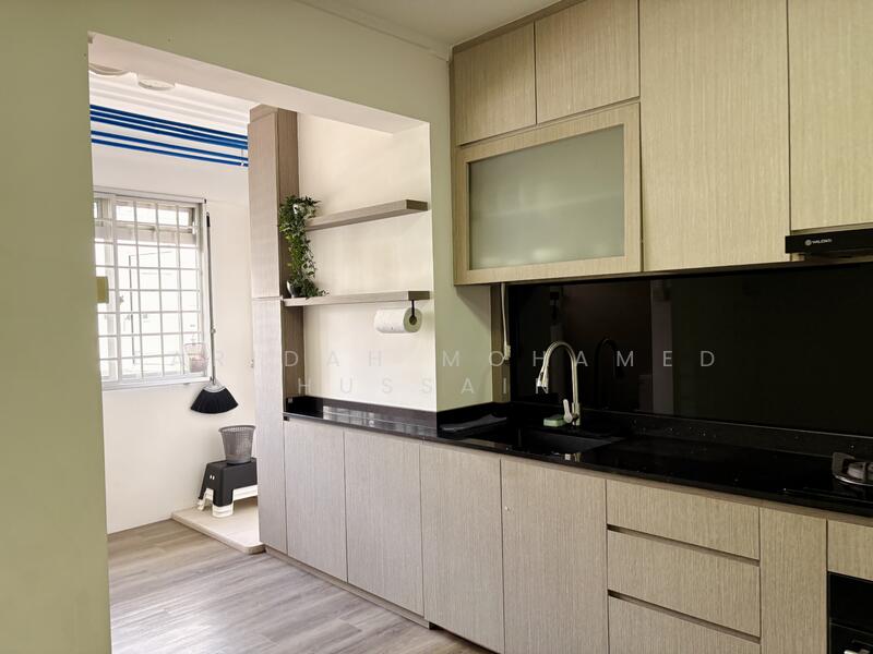 451 Pasir Ris Drive 6 HDB Flat For Sale at S$ 670,000 | PropertyGuru Singapore - Kitchen