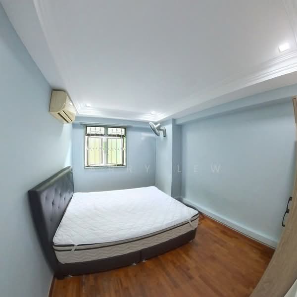 For Rent - 298C Compassvale Street